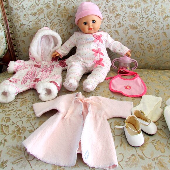 16" BABY DOLL MADAME ALEXANDER 2006 w WARDROBE; SEE ALL THAT'S INCLUDED! EUC - Picture 8 of 13